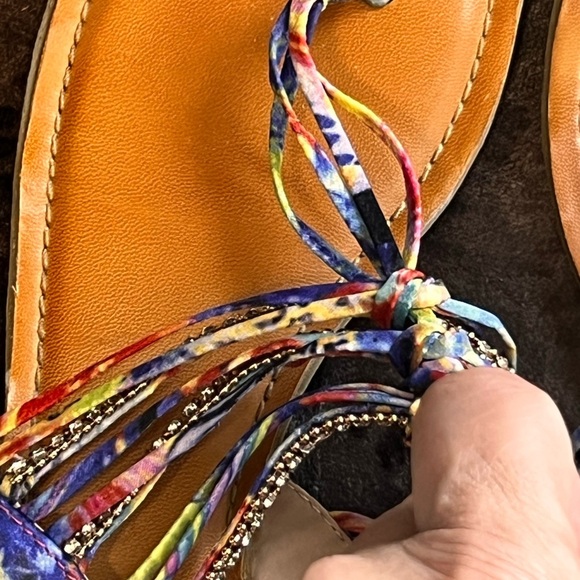 Zigi soho Colorful Fabric and Rhinestone Jewels Thong Sandals Size 8.5 - Picture 4 of 8